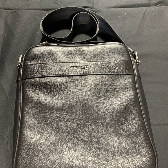 Coach Messenger Bag - Picture 2 of 4